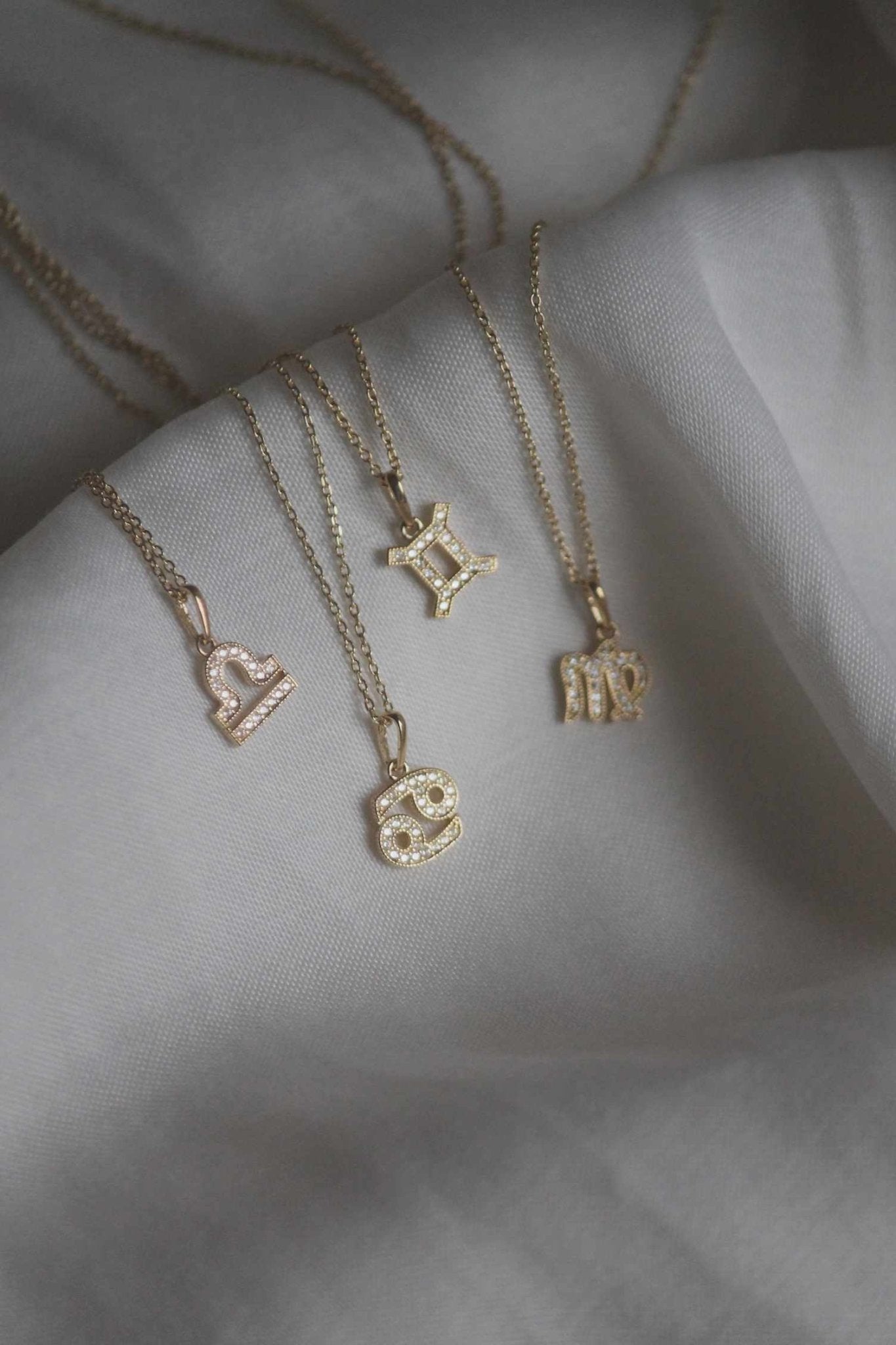 I'm a cute Cancer! - Necklace